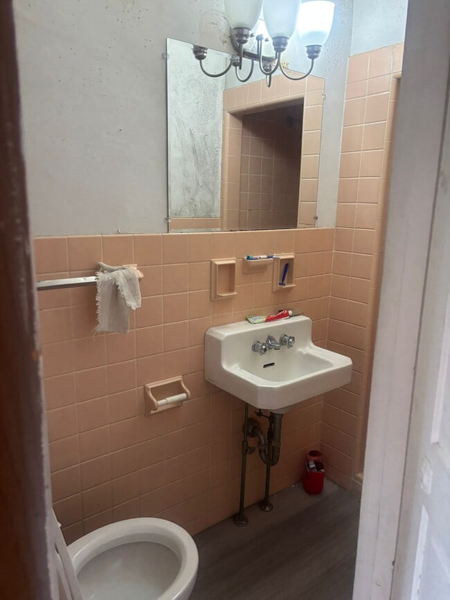 Photo - 333 N 16th St Unit 2nd floor