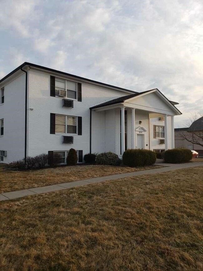 Photo - National Road Apartments