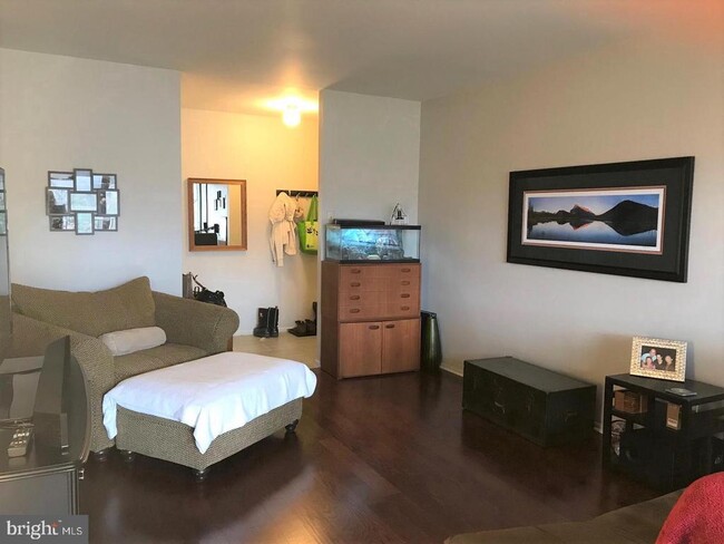 Photo - 2068 Royal Fern Ct Unit 12B