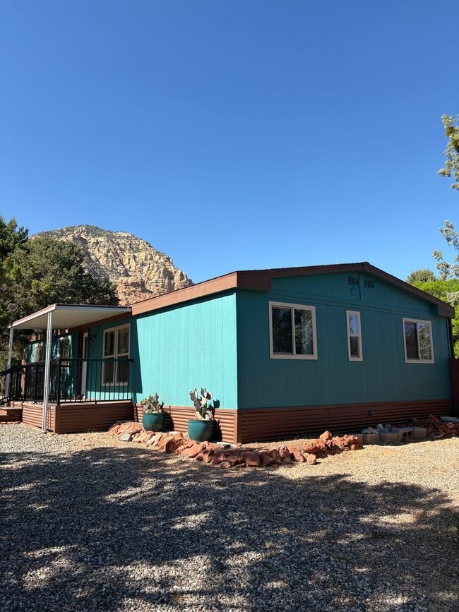 Building Photo - Unfurnished, 1-Year Long-Term Rental
