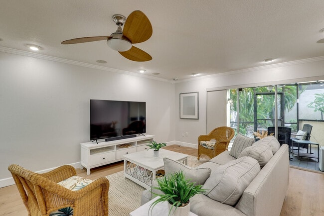 1028 Apollo Beach Blvd Unit SI FL1-ID1623793P