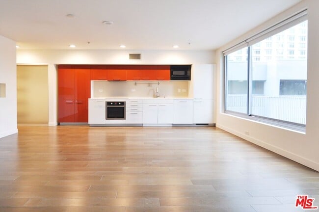 Photo - 901 Flower St Unit 709