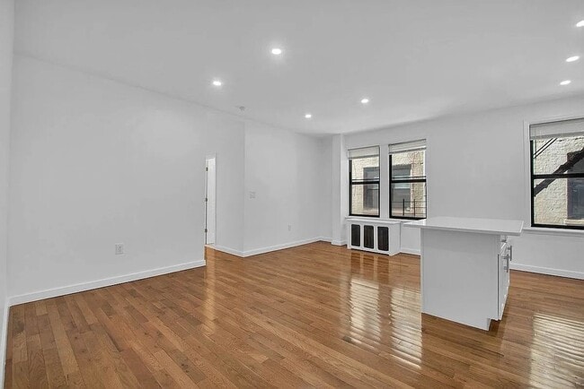 Photo - 1494 Ocean Ave Unit 1E