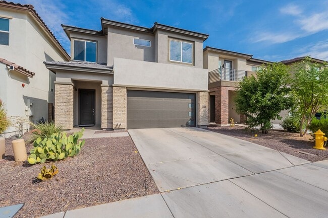 Solar Powered Home in Heart of Peoria! - Solar Powered Home in Heart of Peoria!