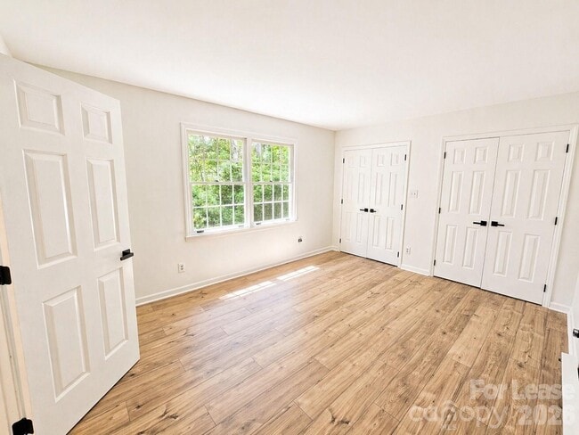 Photo - 2736 Miranda Rd