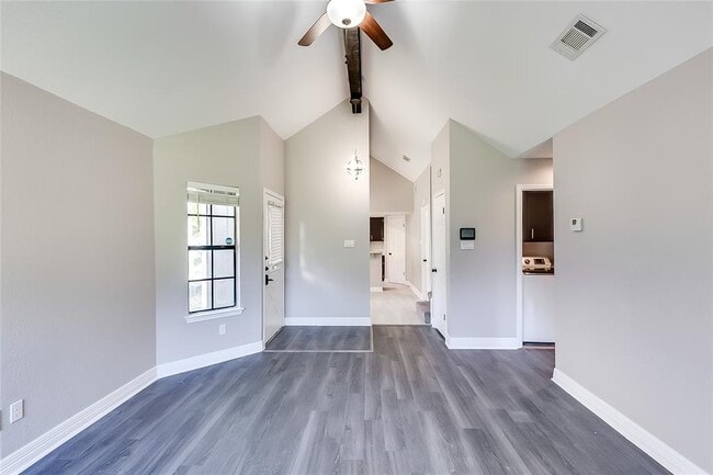 Photo - 1143 Orchard Park Cir