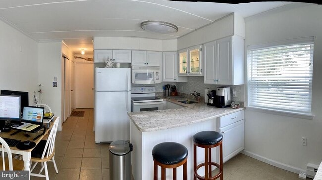 Photo - 9 138th St Unit 208