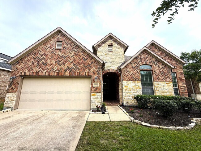 Building Photo - 27610 Dalton Bluff Ct