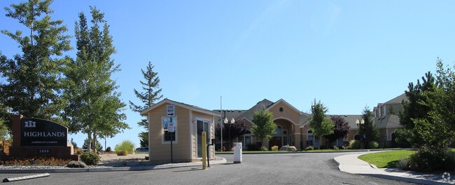 Photo - The Highlands