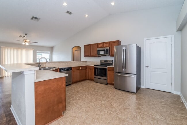 Photo - 975 Deer Spring Dr