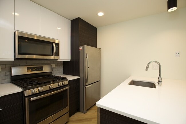 Photo - 843 W Grace St Unit 101i