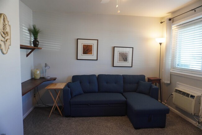 Photo - 9600 Amherst Ave Unit 2