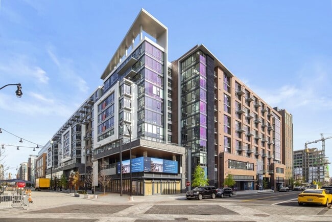 eNvy - 70 N St SE Unit 914