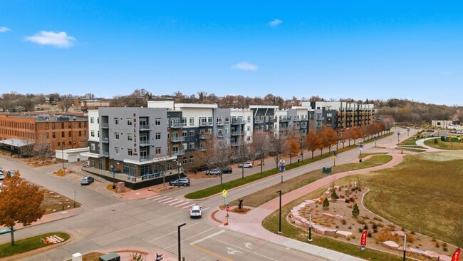 Phillips Avenue Lofts