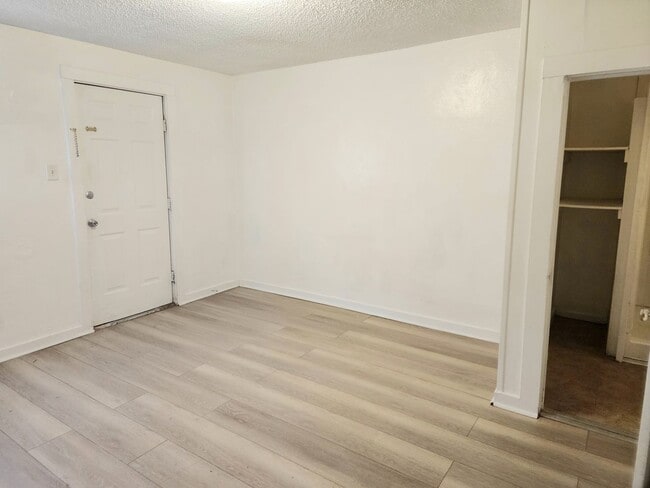 Photo - All Bills Paid! Unit 6