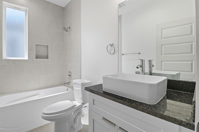 Photo - 2924 El Fenice Ln