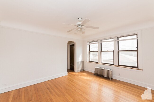 Photo - 2611 W Berwyn Ave Unit 3B
