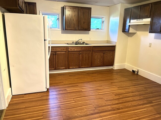 Photo - 225 1/2 W 18th St