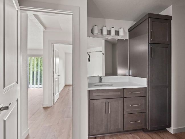 Photo - 21929 NE Halsey St Unit 301