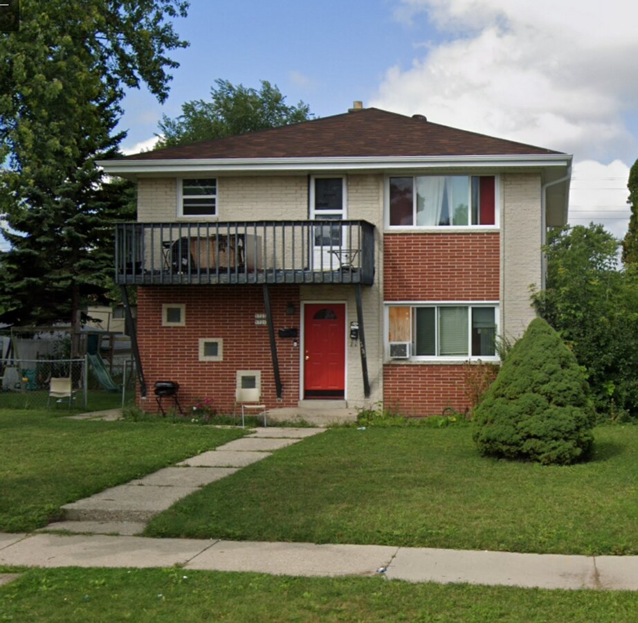 Photo - 5721 N 90th St Apartment Unit 5721 N 90th S