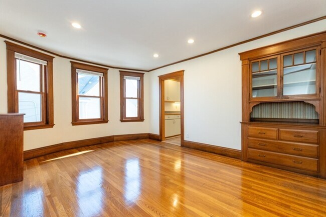 Photo - 81 Cushing Ave Unit 81