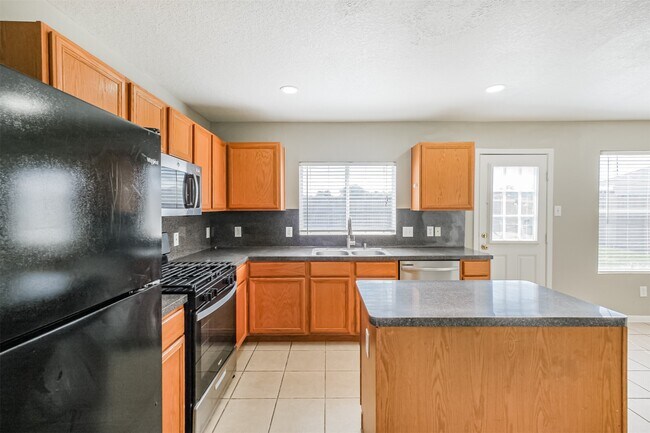 5626 Calm Ct