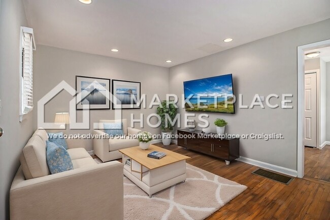 Photo - 517 Woodward Ave SE