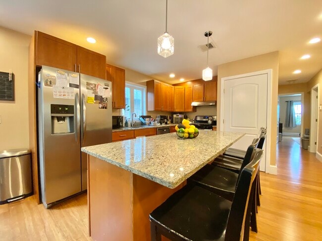 Photo - 190 Calumet St Unidad 1