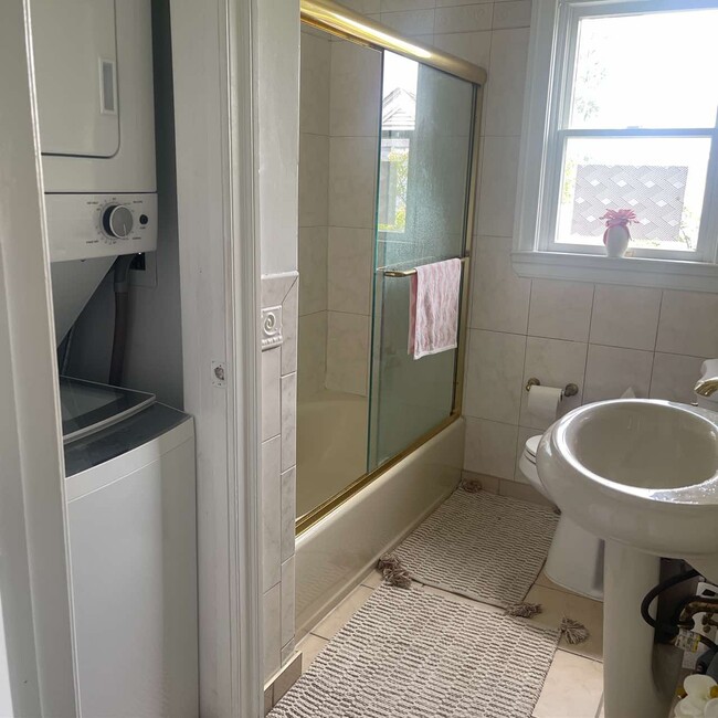 Photo - 6308 Joslyn Pl