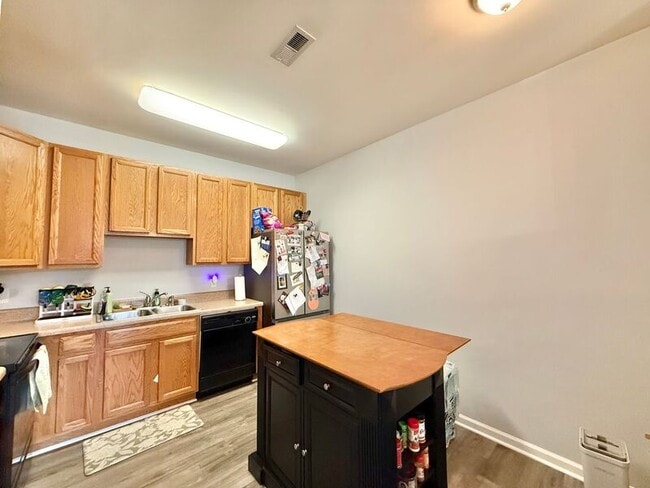 Photo - 351 Gilman Ln