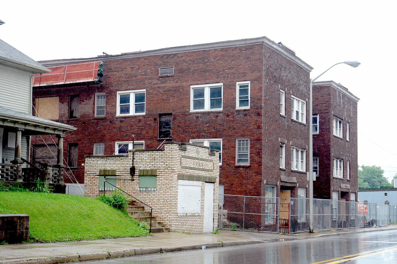 Photo - Jefferson Apartments
