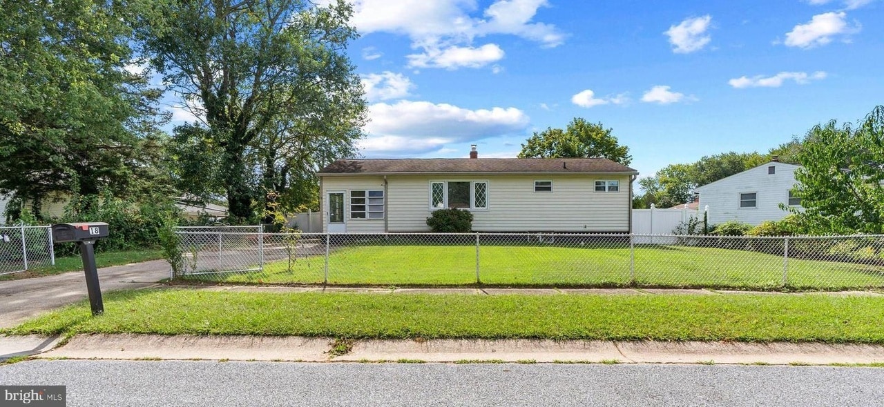 Photo - 18 John Collins Cir