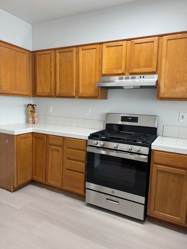 Photo - 615 Blue Mountain Way Unidad D