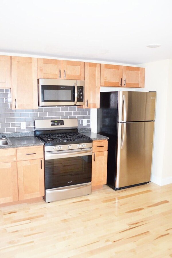 Photo - 214 North Ave Unit APT D