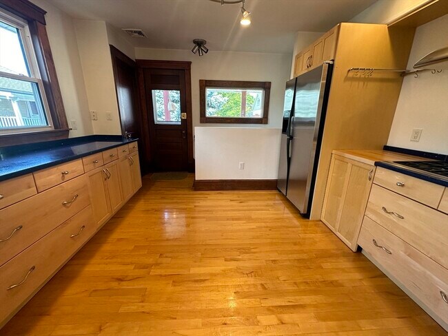 Photo - 17 Herbert Rd Unit 1