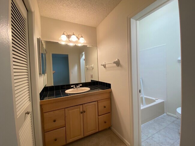 Photo - 2119 Spruce St