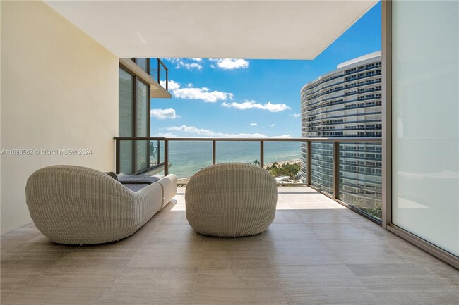 Building Photo - 9703 Collins Ave Unit 1006 Rental