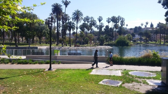 Photo - 1828-1828 Montrose St Unidad 4