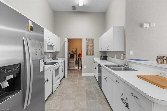 Photo - 27095 Matheson Ave Unit 204