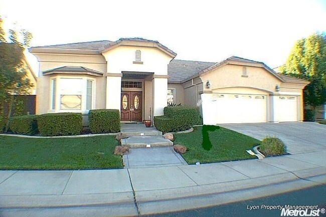 Welcome Home To This Well Maintained Immac... - Welcome Home To This Well Maintained Immac...