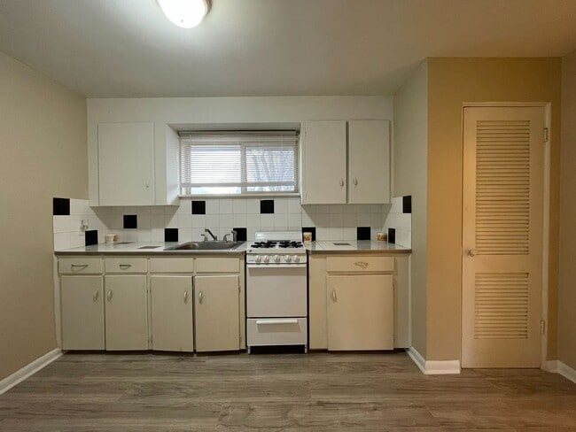 Photo - 1435 Otis St Unit 01