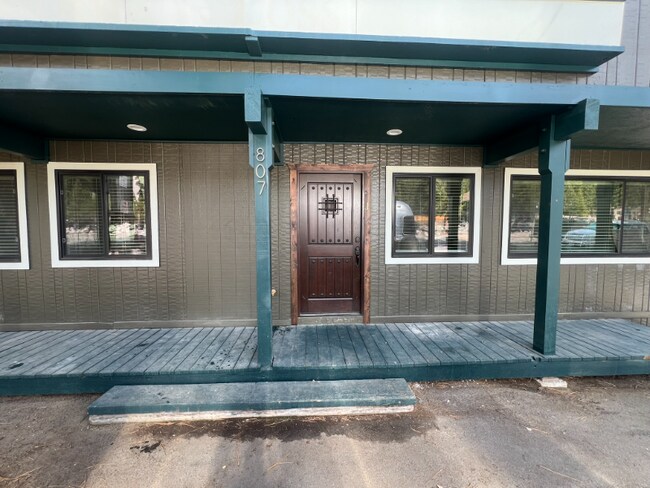 Photo - 807 Tahoe Blvd Unidad 1