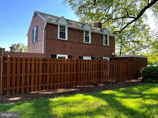 Photo - 4401 Arlington Blvd