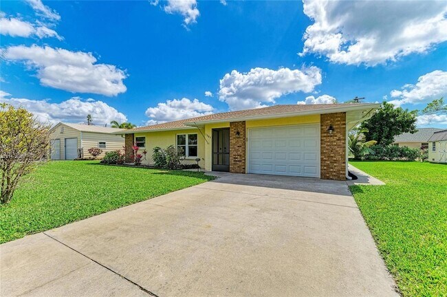 Photo - 1307 Primrose Rd