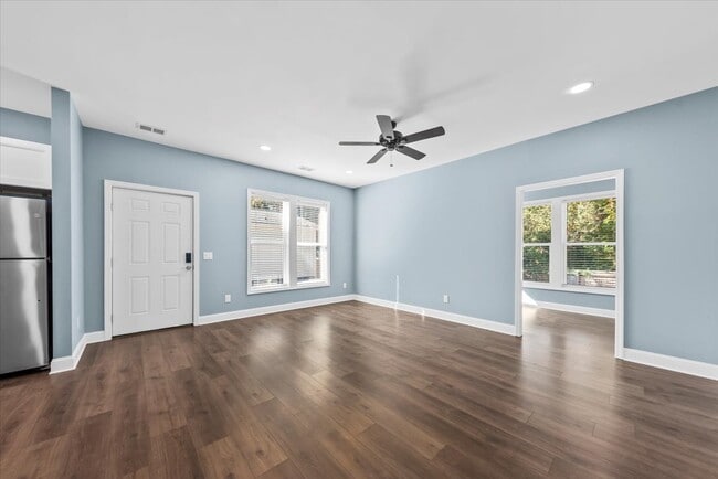 Photo - 3934 Dorsey Ave