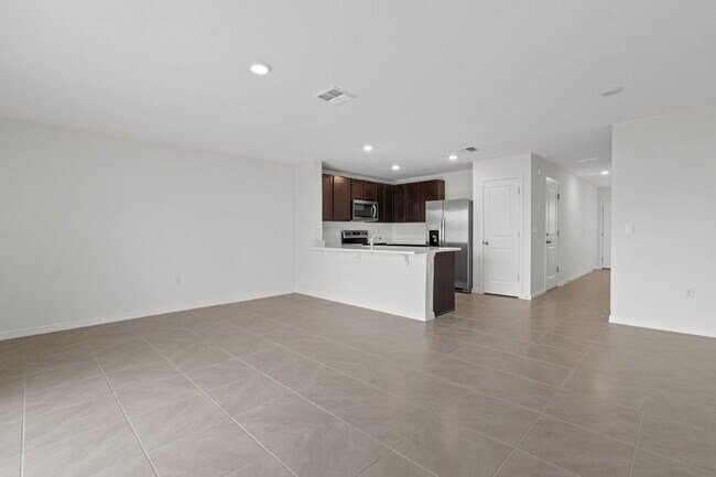 Photo - "Spacious 3-Bedroom Townhouse in Ocala wit...