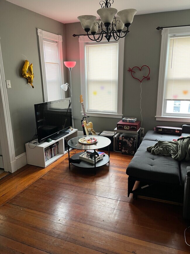 Photo - 30 Antwerp St Unit 1