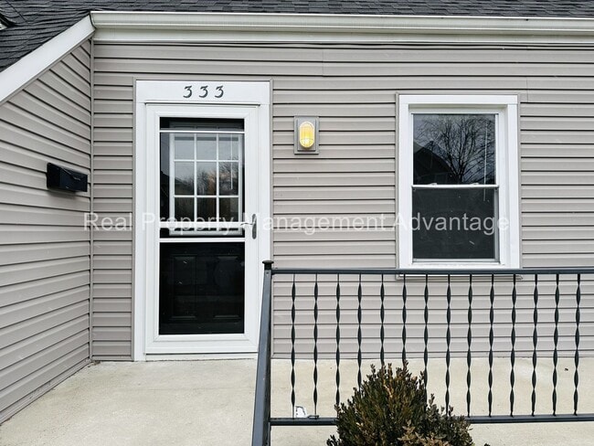 Photo - Cute 3-Bedroom Updated Bungalow Minutes from Downtown Ferndale!