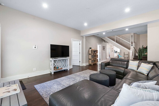 Photo - 76 Sanford St Unidad ID1281941P