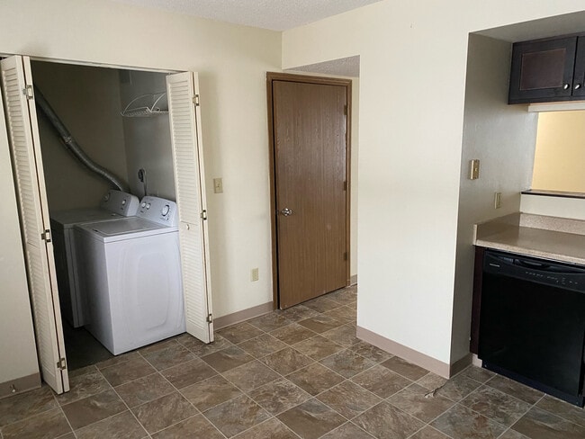 Photo - 4360 Maricopa Dr